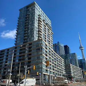 Downtown With Free Parking Apartment Toronto