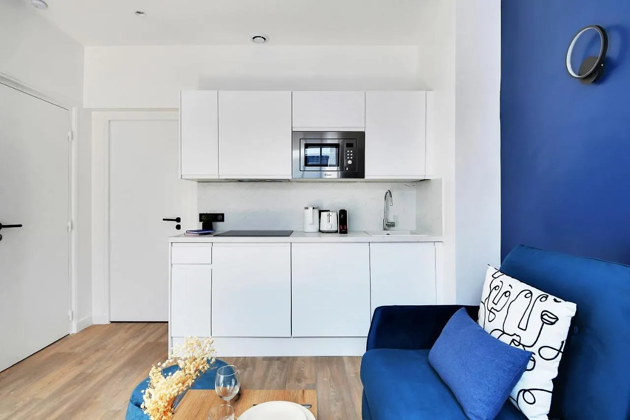 Appartement Cmg Voltaire Nation à Paris 0*,  France